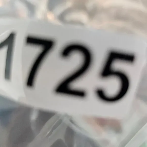 adult Disney Shirt Medium Glow in the Dark 2020 Mickey Mouse Goofy - Picture 8 of 8